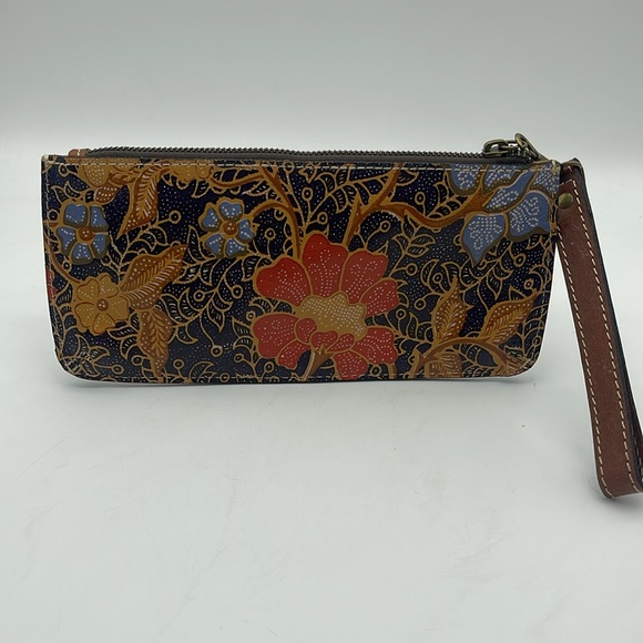 Patricia Nash Italian Leather Wristlet Wallet Clutch Floral Zipper - Picture 1 of 8